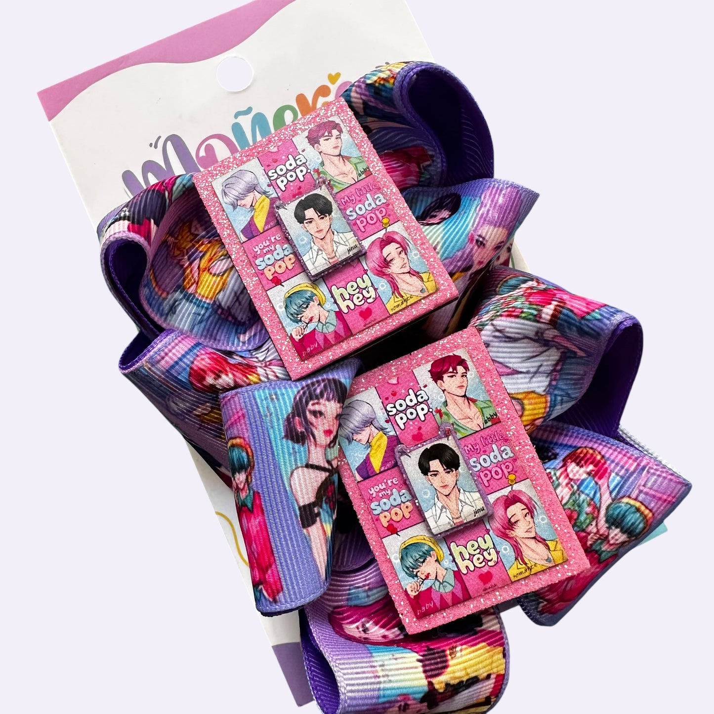 Pares Huntrix con Shaker